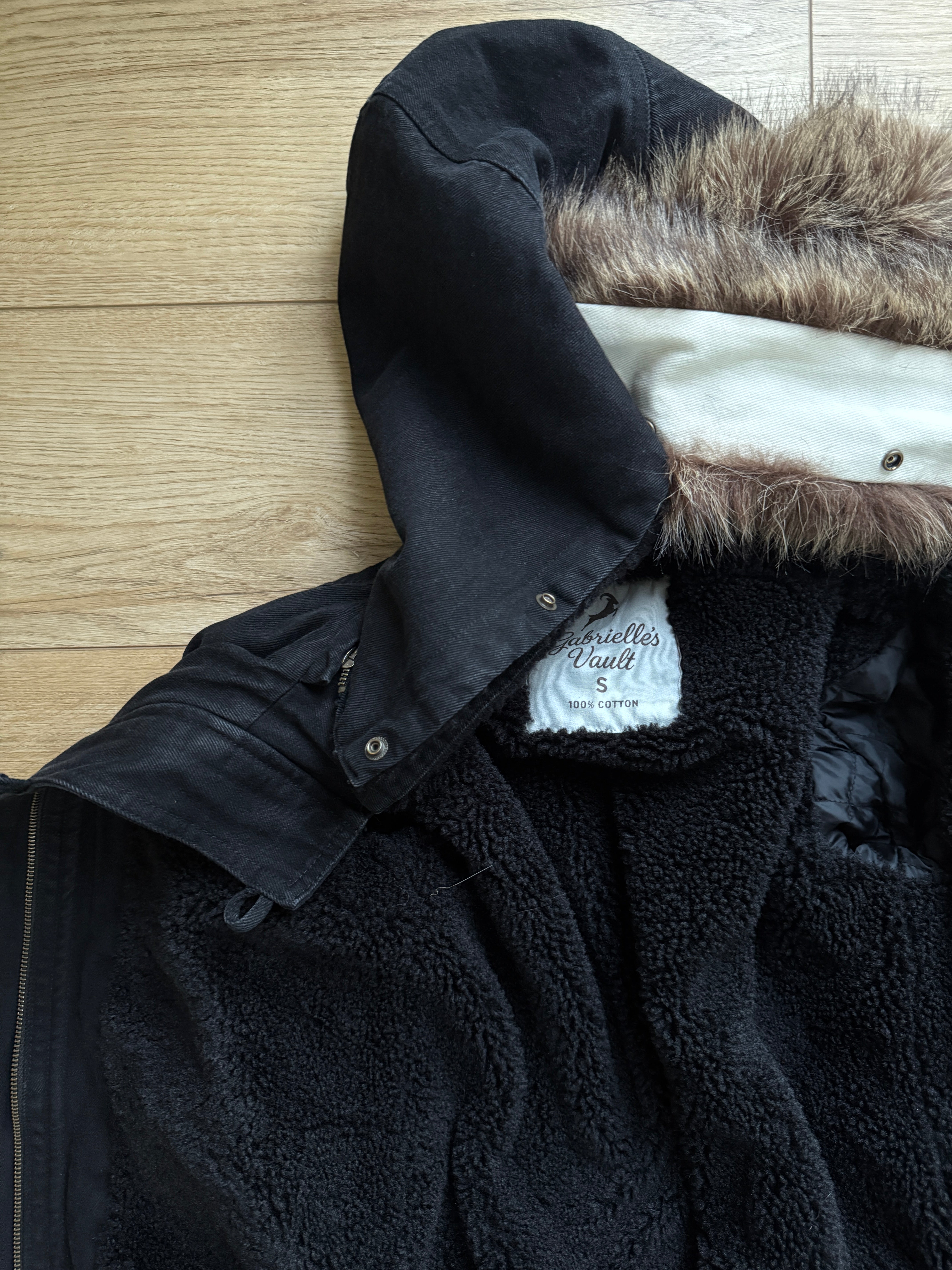 V4 full length 2000s Jacket with Fur Collar