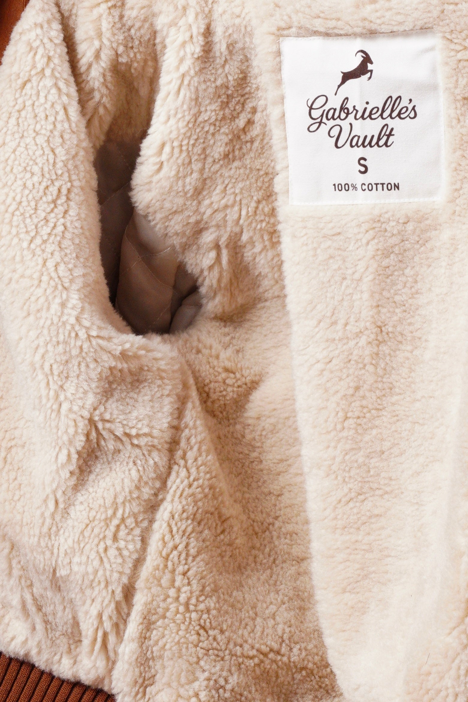 V2 2000s Jacket with Fur Collar