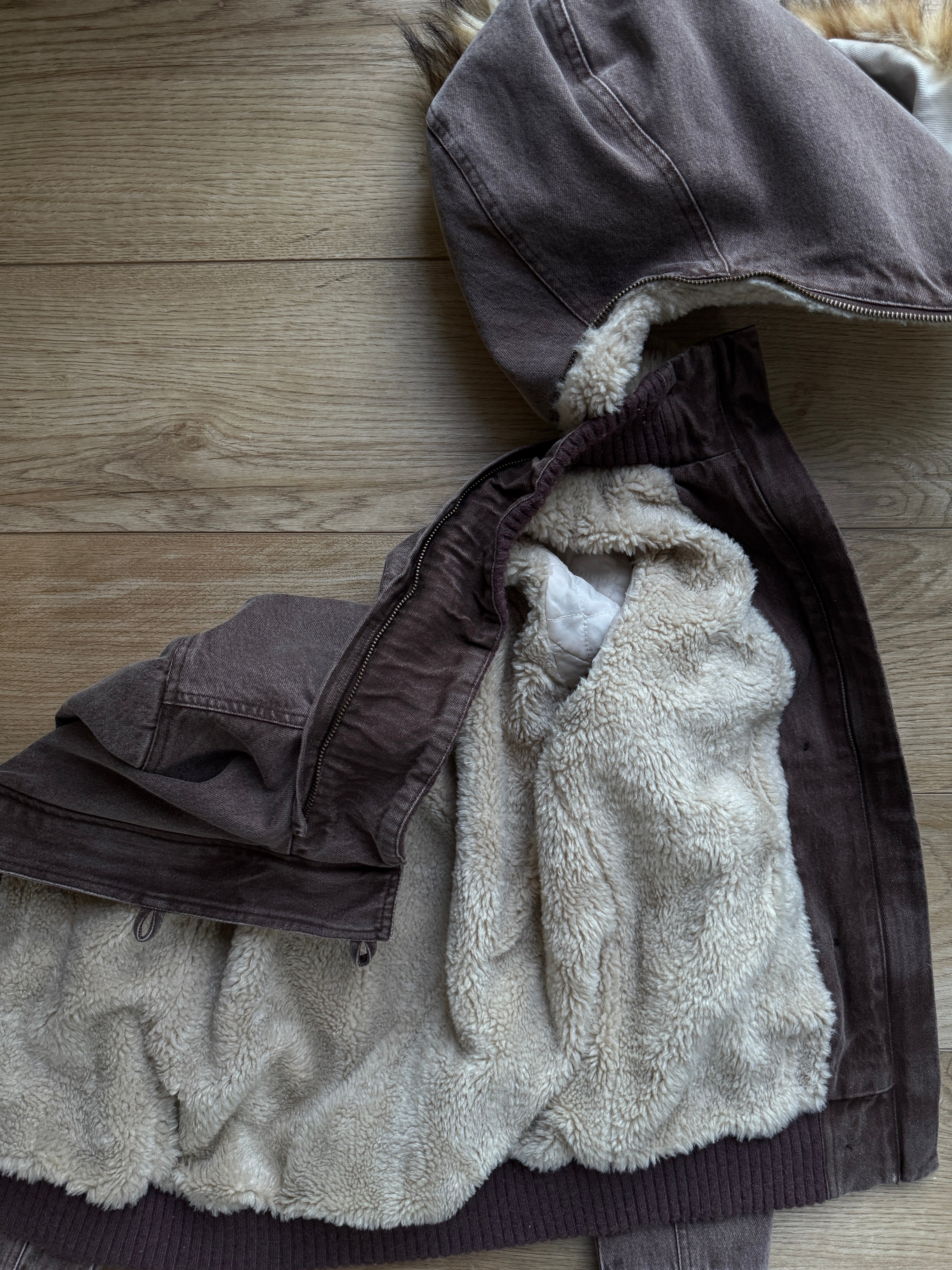 V4 full length 2000s Jacket with Fur Collar