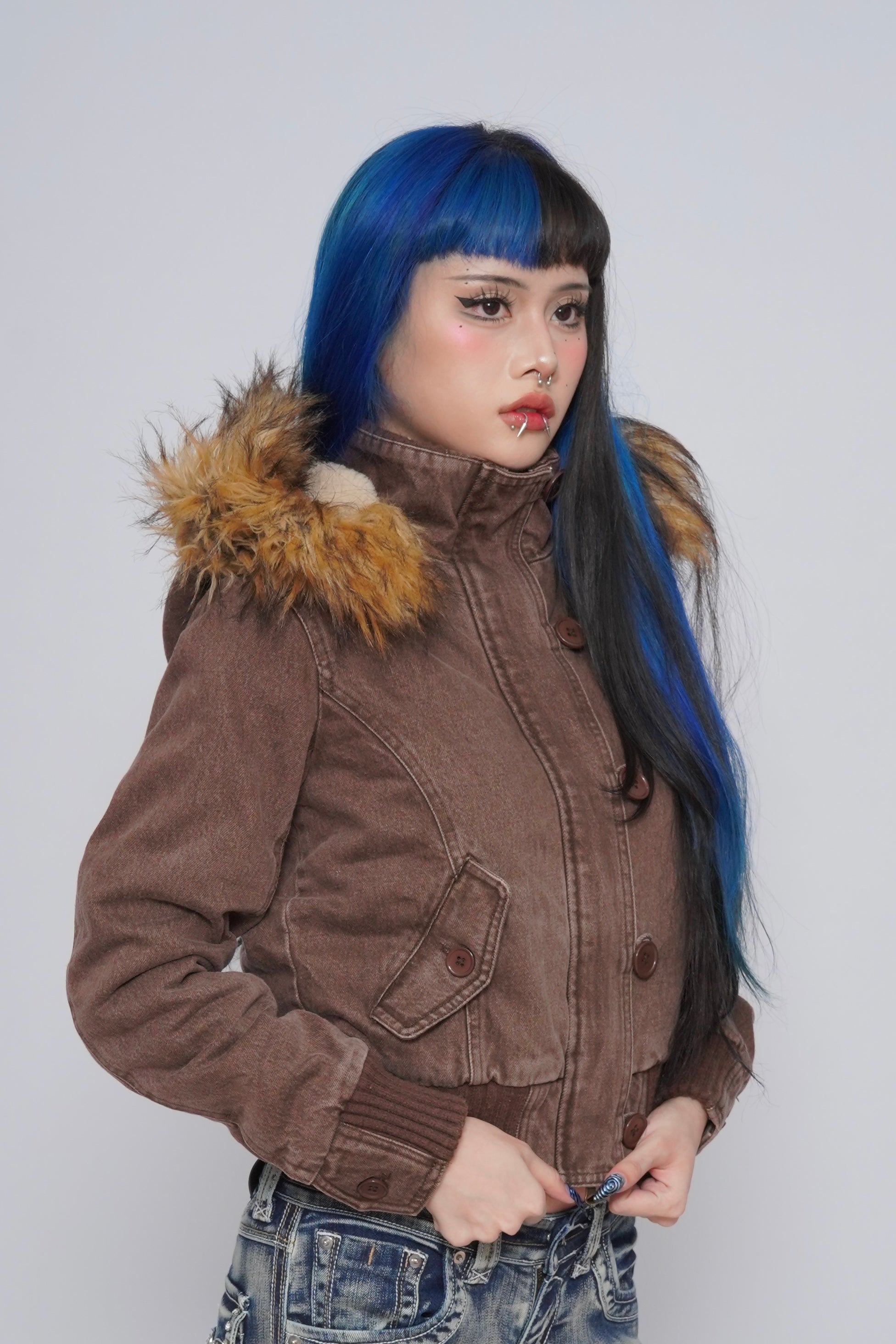 Cropped V3 2000s Jacket with Fur Collar